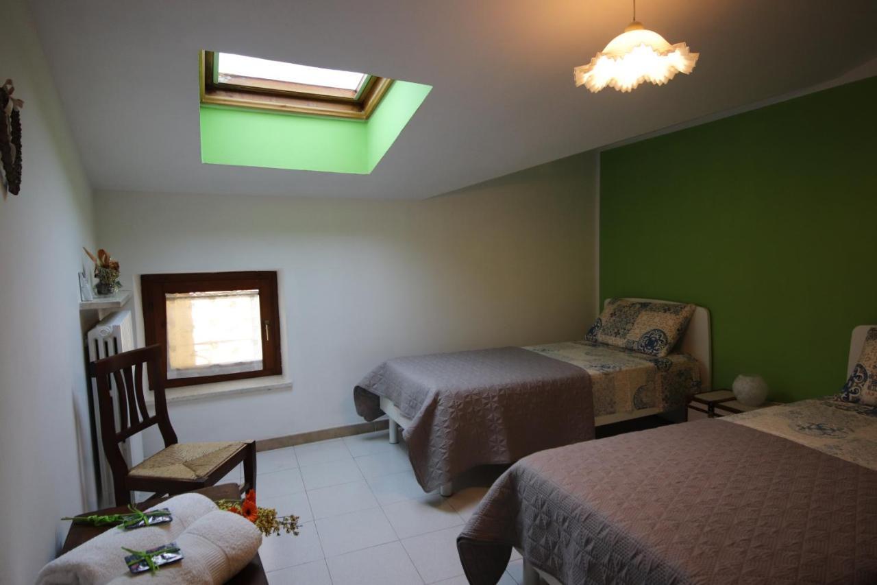 Casa Vacanze Al Borgo Caprino Veronese Exteriör bild