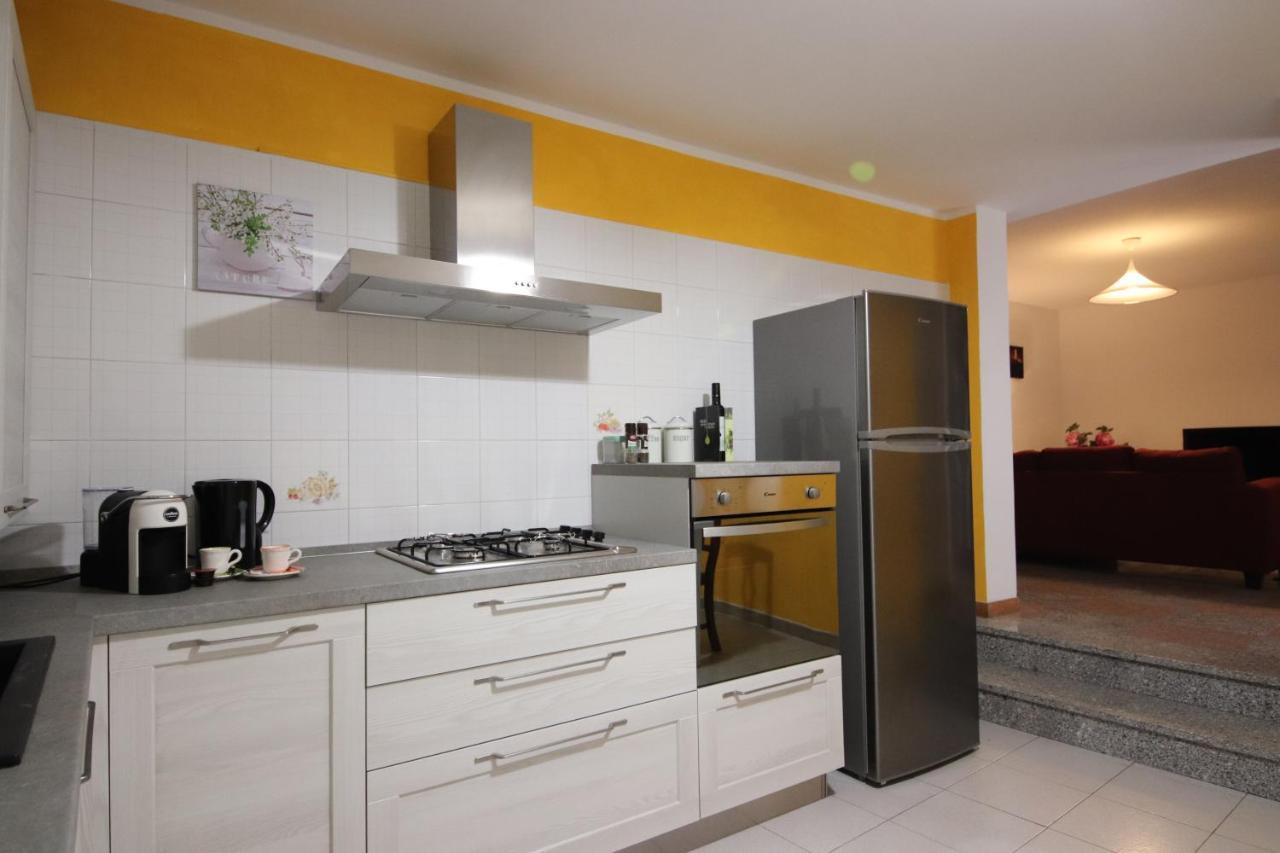 Casa Vacanze Al Borgo Caprino Veronese Exteriör bild