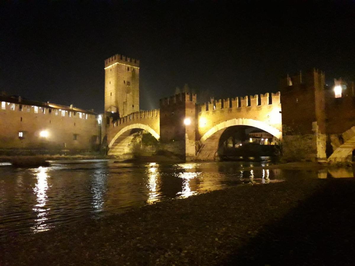 Casa Vacanze Al Borgo Caprino Veronese Exteriör bild